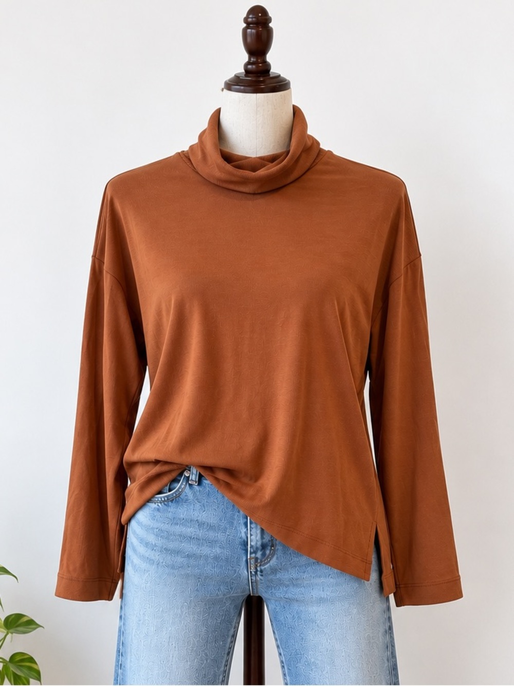 Contemporaine Simons Cognac Turtleneck Top XS Oversized Quiet Luxury